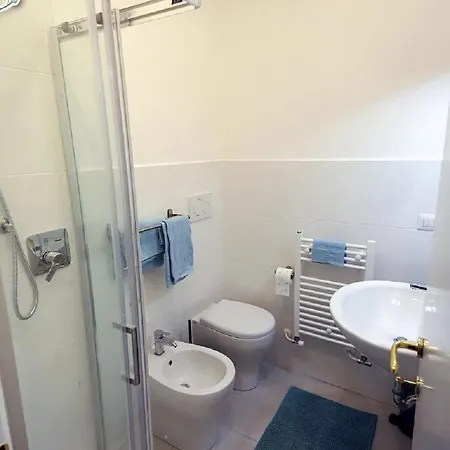 La Luna Nel Pozzo ベッド・アンド・ブレックファスト 4*