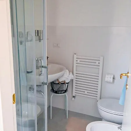 ベッド・アンド・ブレックファスト La Luna Nel Pozzo 4*