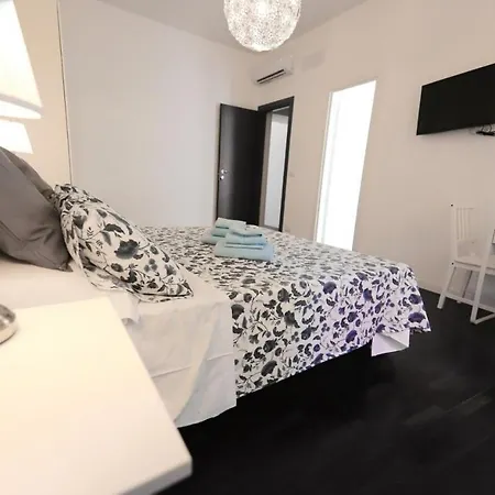 ベッド・アンド・ブレックファスト La Luna Nel Pozzo 4*